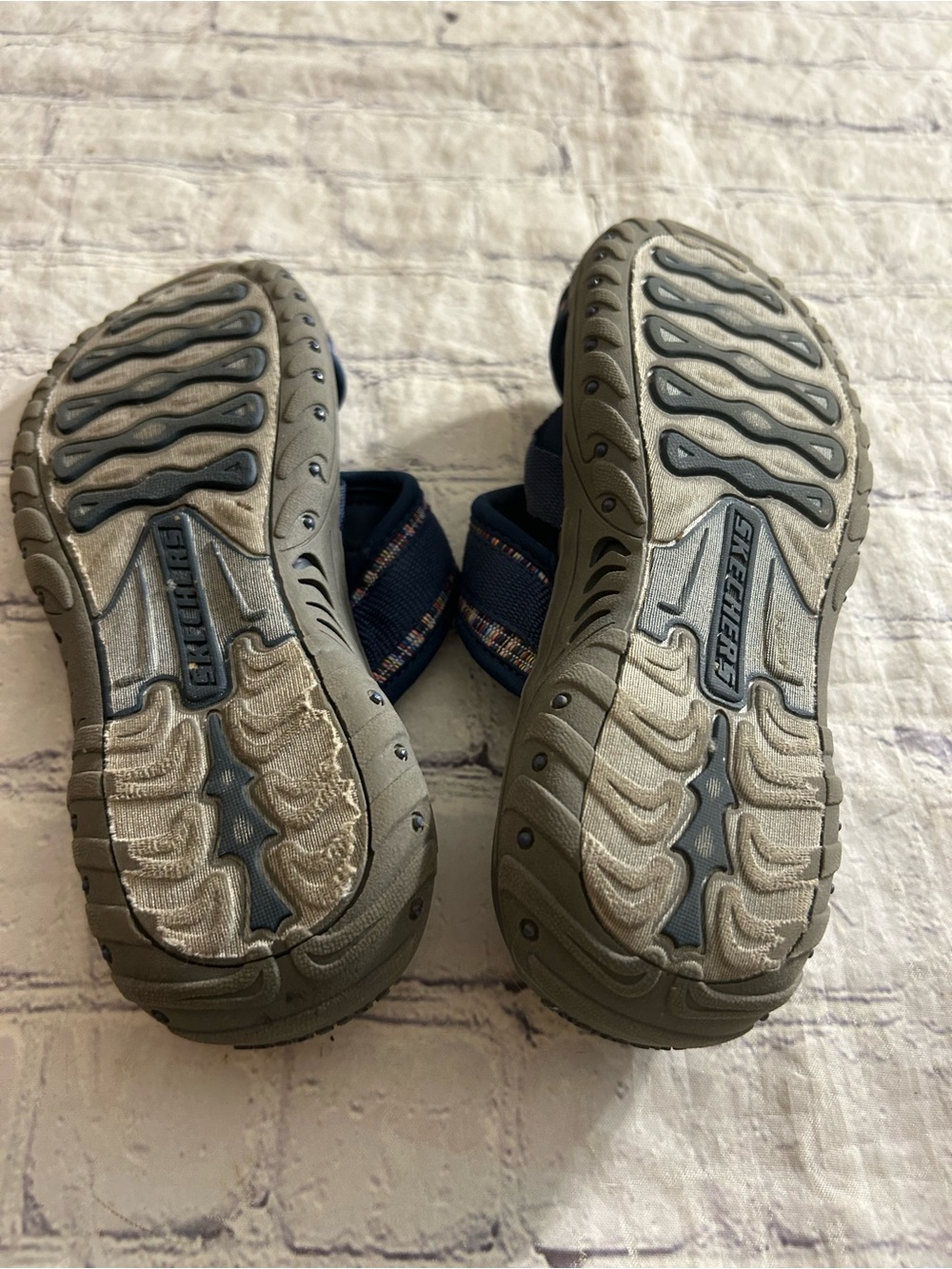 SKETCHERS REGGAE SANDALS BLUE WOVEN STRAPS MULTI COLORED VELCRO CLOSURE SIZE 6 - Picture 5 of 8